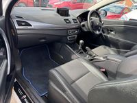 Used Renault Mégane Coupé Dynamique 110 HP (80 kW) 2014 White Coupe