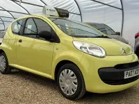 Usado Citroën C1 68 HP (50 kW) 2007 Amarelo Citadino