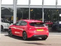 Used Ford Focus ST-Line X 125 HP (91 kW) 2020 Red Hatchback