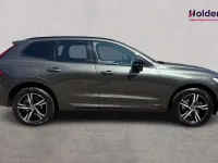 Used Volvo XC60 R-Design 194 HP (142 kW) 2022 SUV