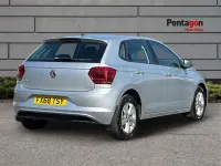 Used VW Polo SE 94 HP (69 kW) 2018 Silver Hatchback