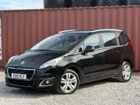 Second-hand Peugeot 5008 Active 120 CP (88 kW) 2016 Negru Monovolum