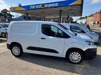 Used Peugeot Partner Premium 100 HP (73 kW) 2023 White MPV