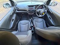 Second-hand Vauxhall Viva 75 CP (55 kW) 2017 Alb Hatchback