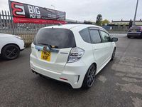 Used Honda Fit 102 HP (75 kW) 2025 Silver Hatchback
