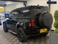 Used Land Rover Defender HSE Dynamic 300 HP (220 kW) 2022 Black SUV