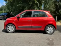 Used Renault Twingo Play 2016 Red Hatchback
