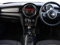 Used Mini Cooper Hatch 134 HP (98 kW) 2014 Black Hatchback