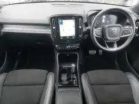 Begagnad Volvo XC40 R-Design 163 HK (119 kW) 2021 Svart SUV