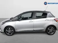 Used Toyota Yaris 111 HP (81 kW) 2019 Silver Hatchback