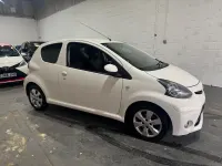 Used Toyota Aygo 2012 White Hatchback