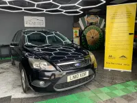 Used Ford Focus Zetec 99 HP (72 kW) 2010 Black Hatchback
