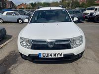 Second-hand Dacia Duster Lauréate 110 CP (80 kW) 2014 Alb SUV