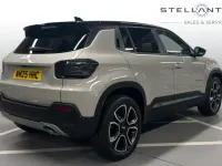 Used Jeep Avenger Summit 100 HP (73 kW) 2025 SUV