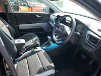 Usado Kia Stonic 100 CV (73 kW) 2024 Negro SUV
