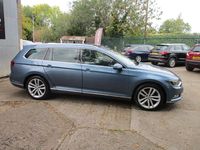 Begagnad VW Passat GT 120 HK (88 kW) 2018 Blå Kombi