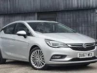 Used Vauxhall Astra Elite 150 HP (110 kW) 2018 Silver Hatchback