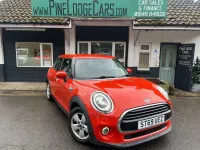 Used Mini Cooper Classic 136 HP (100 kW) 2019 Orange Hatchback