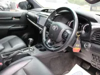 Used Toyota HiLux Luxury 150 HP (110 kW) 2019 Black Pickup
