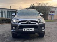 Usado Toyota HiLux 150 HP (110 kW) 2018 Cinzento Pickup