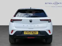 Used Vauxhall Mokka SRi 99 HP (72 kW) 2022 White SUV
