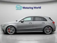 Usado Mercedes A45 AMG AMG 421 HP (309 kW) 2020 Cinzento Citadino