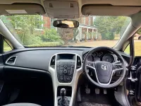 Used Vauxhall Astra Excite 2014 Black Hatchback