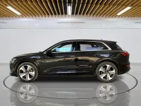 Usado Audi e-tron S-Line 300 kW (408 CV) 2020 Negro SUV