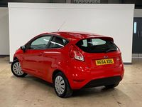 Used Ford Fiesta Style 82 HP (60 kW) 2014 Red Hatchback