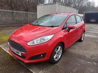 Usado Ford Fiesta Zetec 82 HP (60 kW) 2013 Vermelho Citadino