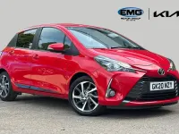Używany Toyota Yaris 111 KM (81 kW) 2020 Czerwony Hatchback