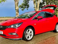 Used Vauxhall Astra SRi 2017 Red Hatchback