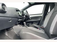 Used Toyota Aygo X PURE 72 HP (52 kW) 2025 White SUV