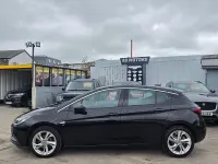 Used Vauxhall Astra SRi 150 HP (110 kW) 2017 Black Hatchback