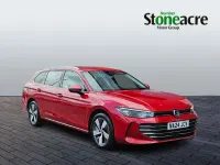 Used VW Passat Life 150 HP (110 kW) 2024 Red Estate