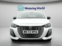 Gebraucht Peugeot 208 Allure 101 PS (74 kW) 2024 Weiß Kleinwagen
