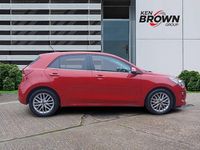 Used Kia Rio 2017 Red Hatchback