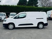 Used Vauxhall Combo Edition 130 HP (95 kW) 2021 White MPV