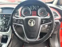 Używany Vauxhall Astra GTC SRi 2013 Czerwony Hatchback