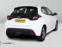 Used Toyota Yaris 116 HP (85 kW) 2024 White Hatchback