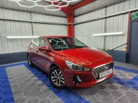 Used Hyundai i30 SE 140 HP (102 kW) 2017 Red Hatchback