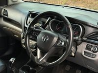 Second-hand Vauxhall Viva 75 CP (55 kW) 2017 Alb Hatchback