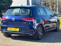 Used VW Golf VII SE 128 HP (94 kW) 2018 Blue Hatchback