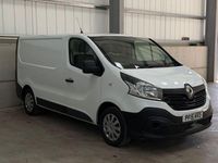 Used Renault Trafic Business 115 HP (84 kW) 2015 White MPV