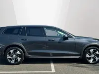 Used Volvo V60 CC Plus 247 HP (181 kW) 2020 Estate