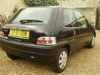 Begagnad Citroën Saxo 2001 Halvkombi