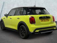 Used Mini Cooper Classic 134 HP (98 kW) 2022 Yellow Hatchback