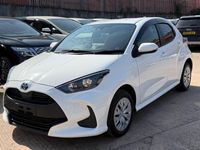 Used Toyota Yaris 107 HP (78 kW) 2020 White Hatchback