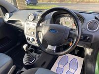 Used Ford Fiesta Zetec 67 HP (49 kW) 2007 Green Hatchback