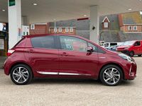 Used Toyota Yaris Hybrid 2018 Red Hatchback